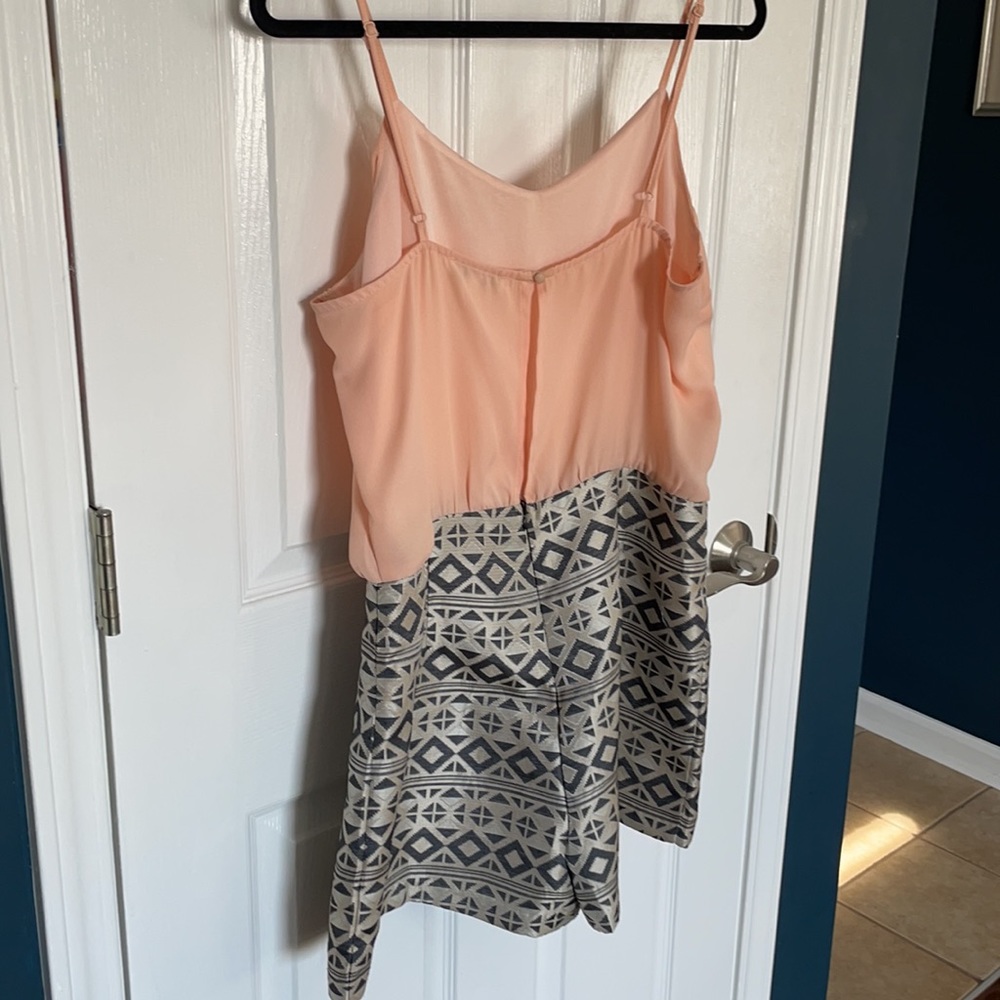 Peach/Patterned Romper - Picture 2 of 5